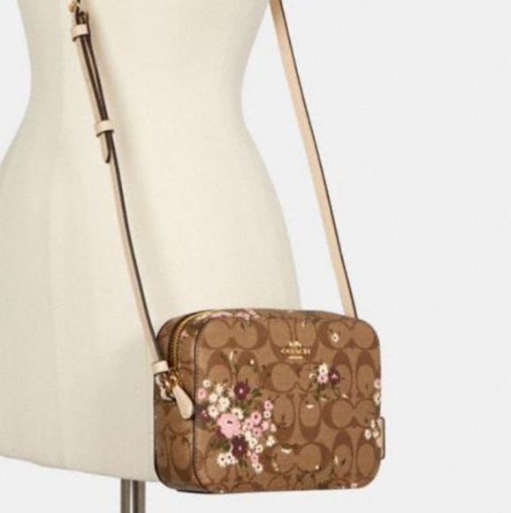 Coach Handbags - New Beautiful Coach crossbody 🌹